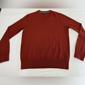 Men's Rust Banana Republic M Extra Fine Merino V-Neck Sweater
